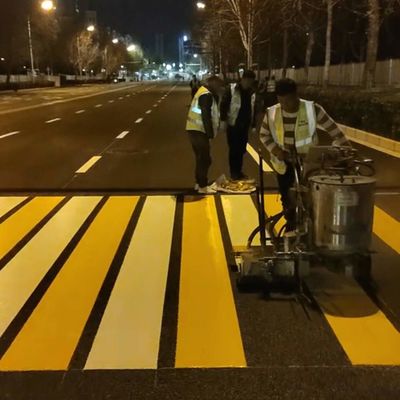 주문 빠른 설치와 빠른 설치를 위한 케냐 전문 열가소성 열가소성 도로 마킹 페인트내구성이 뛰어난 교통선 표시　 온라인 제조